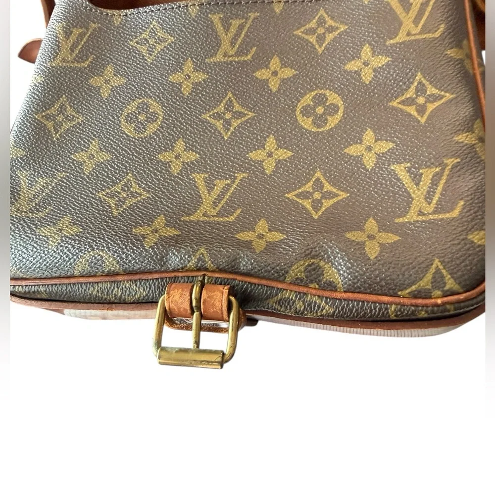 Vintage Louis Vuitton Monogram Cartouchière-Style Flap Crossbody- see Callouts - Picture 5 of 15